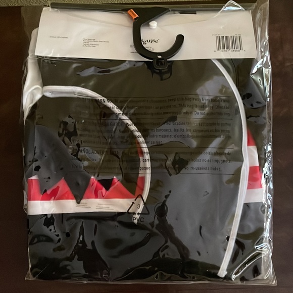 New Pint size Pirate Toddler size 3/4 Costume - Picture 4 of 4